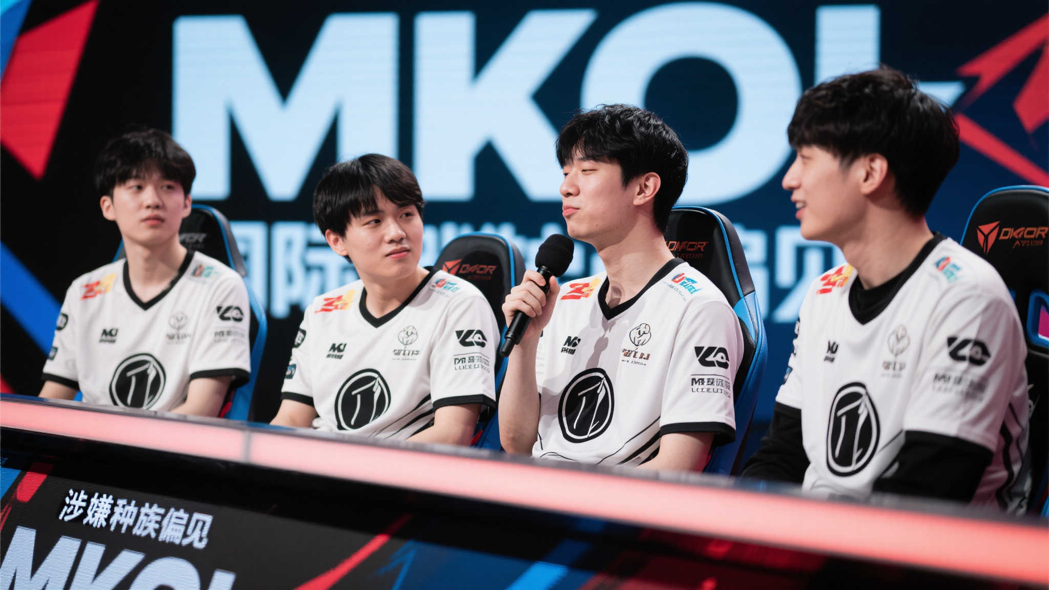 S15 LOL 总决赛中心