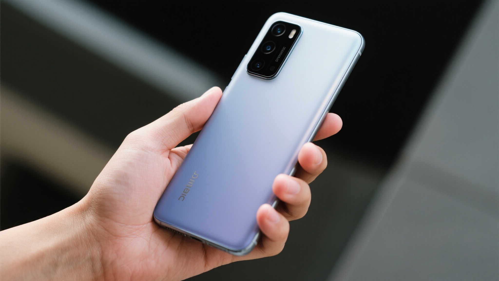 小米YU7开售火爆,18小时订单突破24万台 小米YU7开售火爆,18小时订单突破24万台